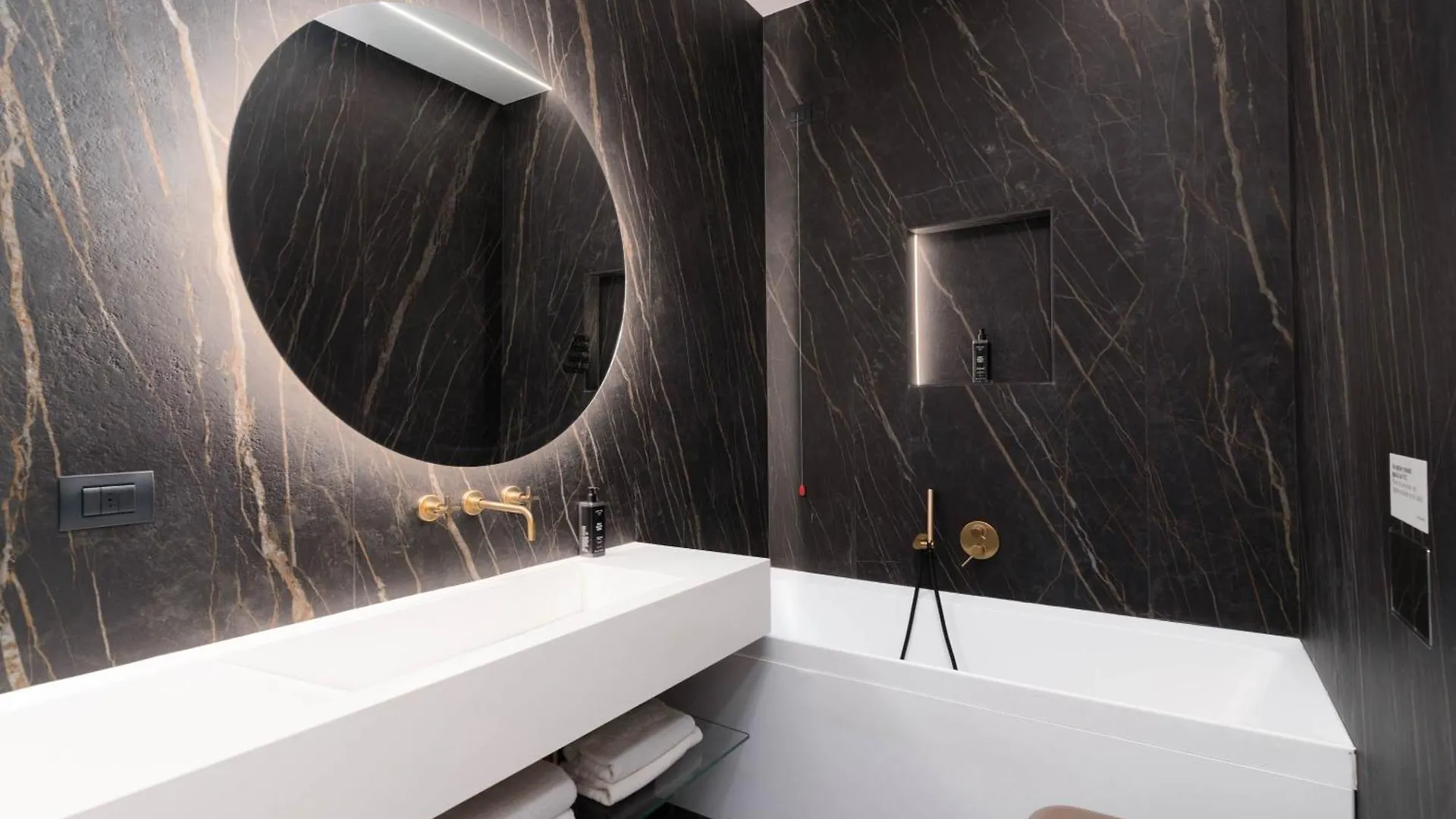 Apartment Limehome Lecce Palazzo Bn Italy