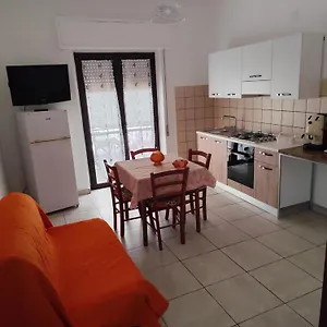 https://apt-reggios-house.catania-hotels.net